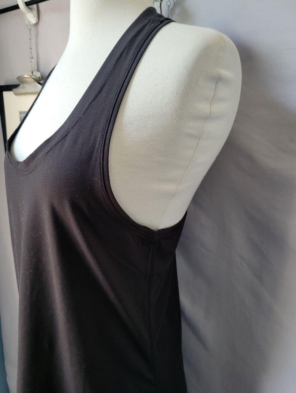 Vuori Lux Racerback Performance Tank Top Black L - Picture 7 of 12